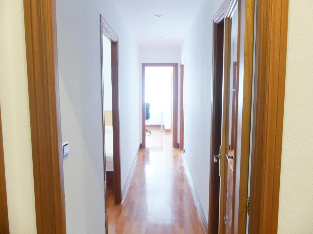 Apartamento Luminoso, Funcional Y Amplio En Zona Hospitalaria Пампона Екстериор снимка